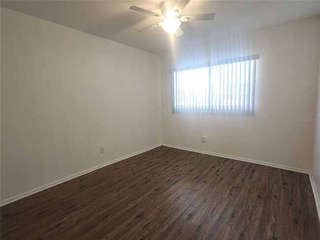 Building Photo - 2464 Australia Way E