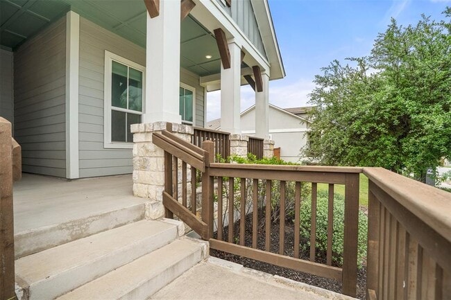 Building Photo - 522 Dayridge Dr