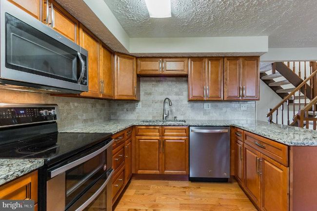 Building Photo - 9239 Redbridge Ct