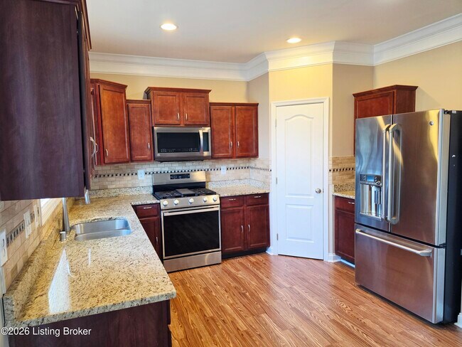 Building Photo - 16300 Brookfield View Ct