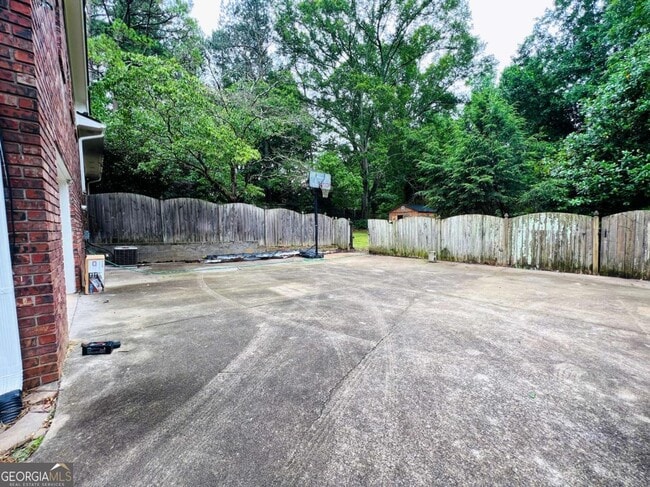 Building Photo - 3151 Sandy Plains Rd