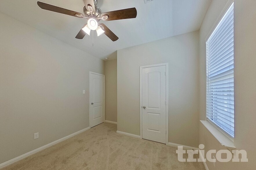 Building Photo - 2108 Barrow St