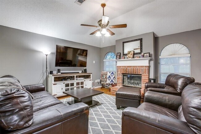 Building Photo - 1309 Aspen Ln