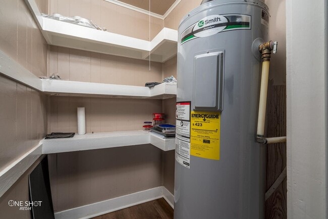 Building Photo - 642 Beech St