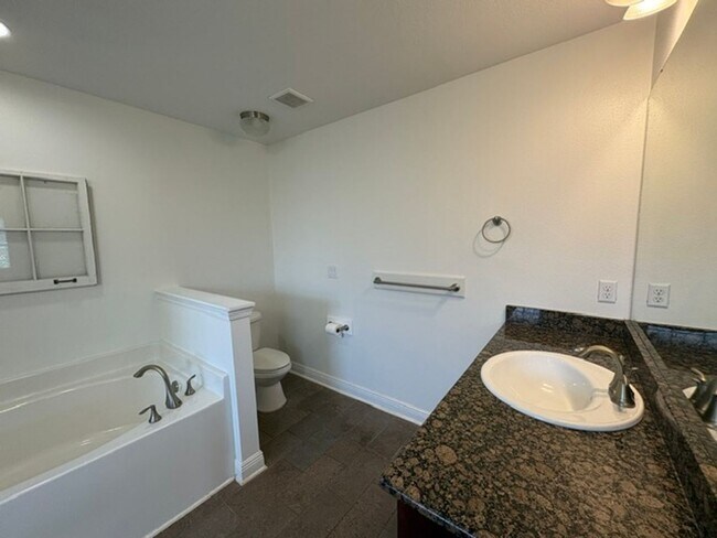 Building Photo - 2343 Genevieve Way