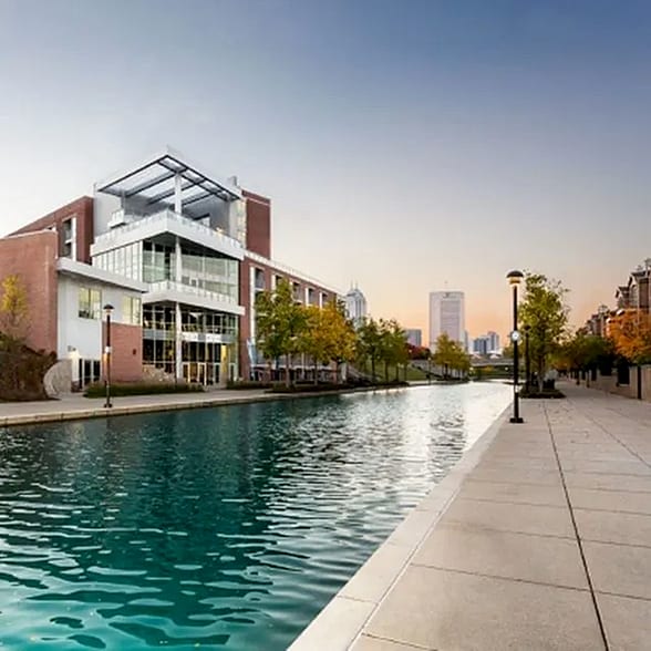 Primary Photo - 9 On Canal