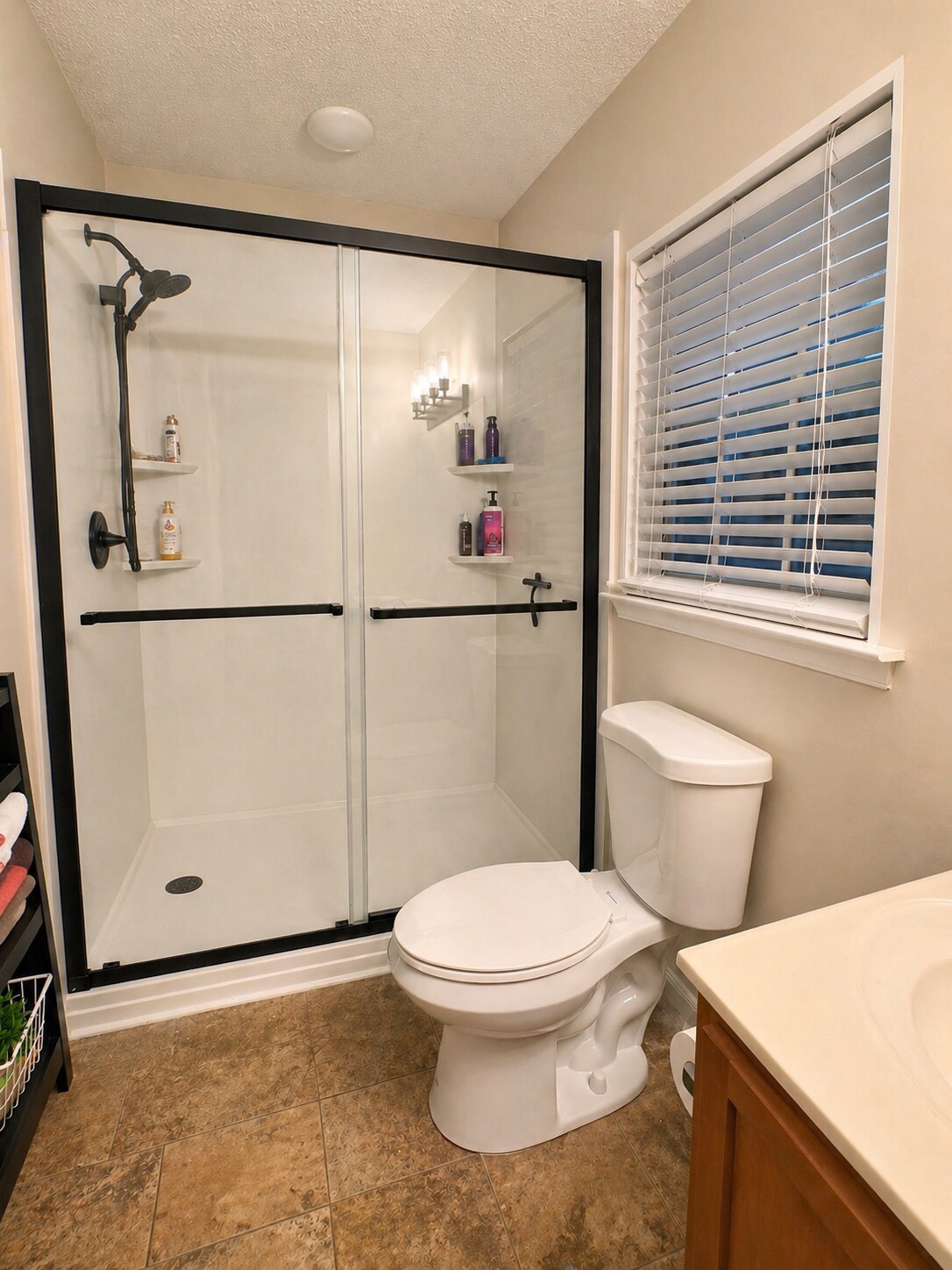 Building Photo - 108 White Cedar Ct