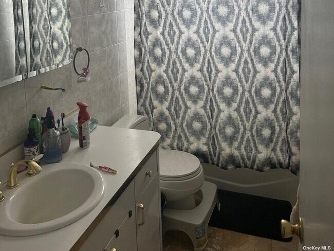 Building Photo - 106 Jordan St