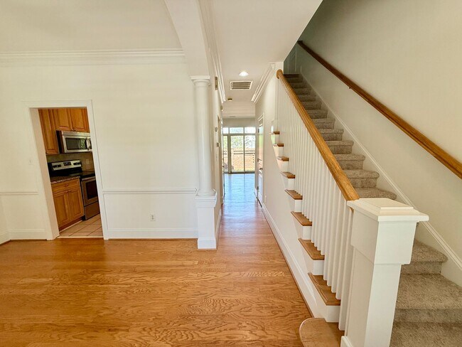 Building Photo - 19327 Beaufain St