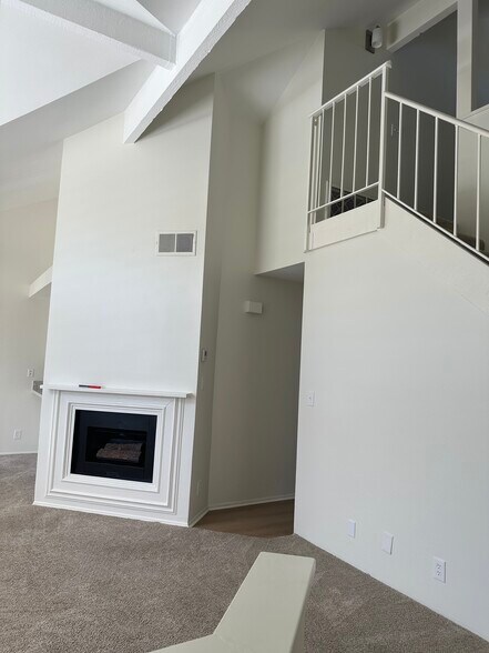 living room/fireplace - 26864 Claudette St