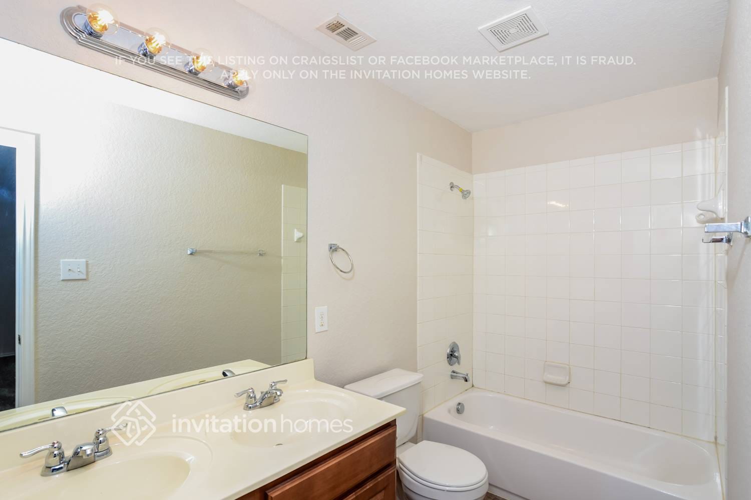 Building Photo - 559 Red Quill Nest