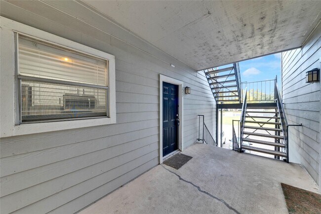 Building Photo - 12166 Metric Blvd