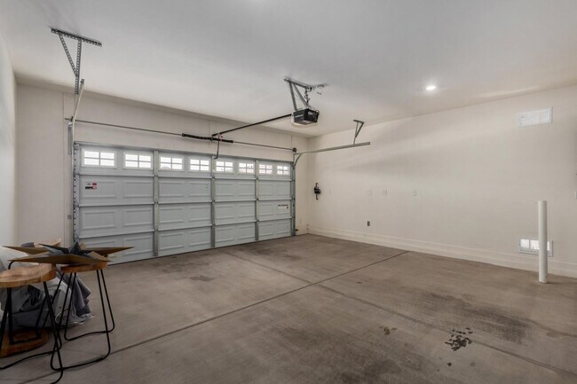 Building Photo - 20396 W Brittlewood Ave