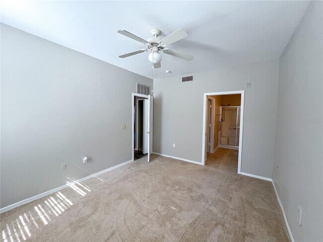 Building Photo - 2211 NW 16th Terrace