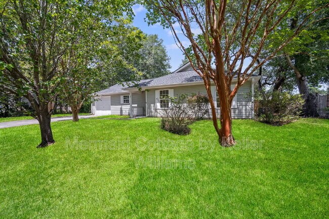 Building Photo - 7 Grandiflora Ln