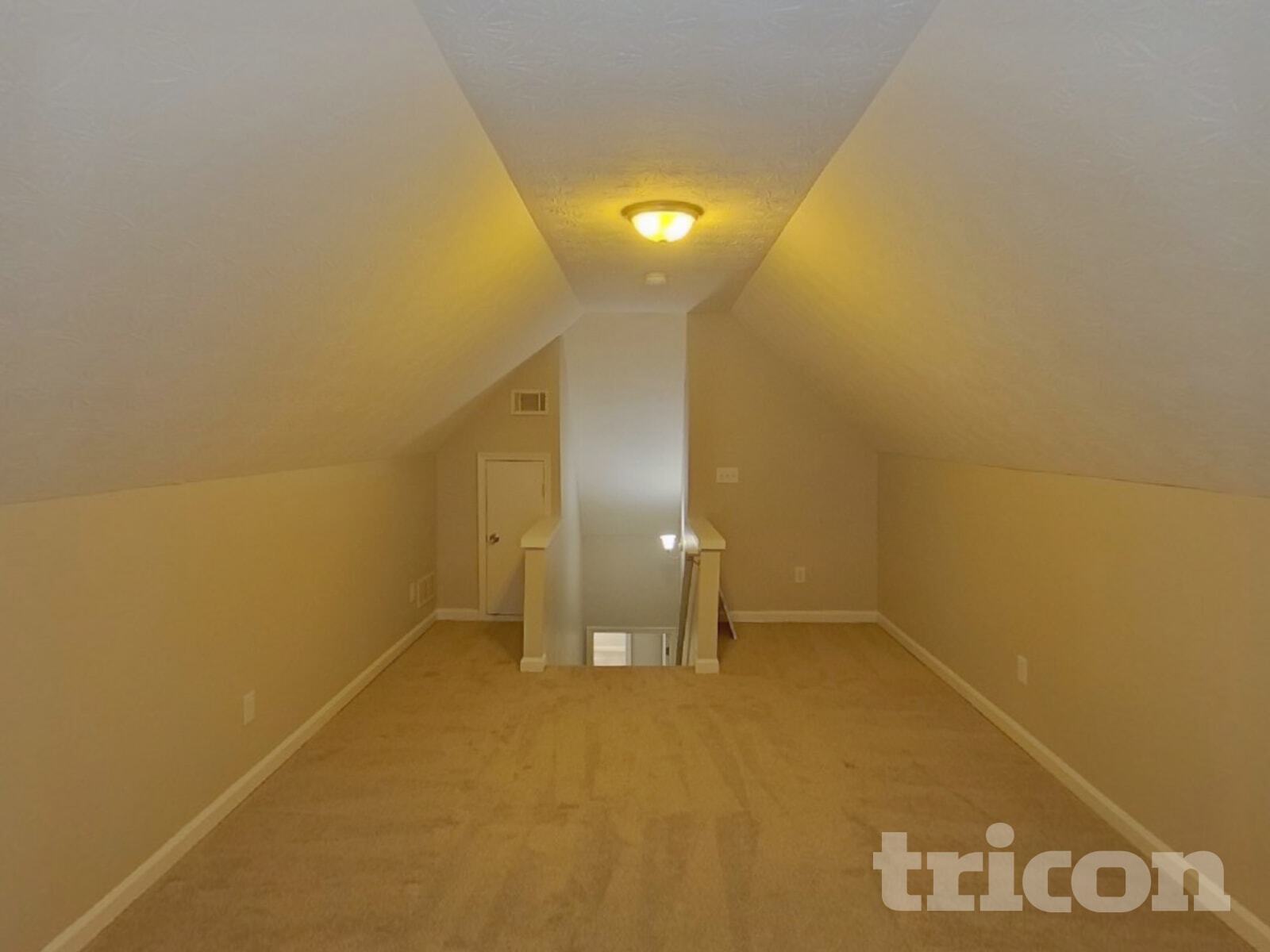 Building Photo - 348 Shadowbrooke Cir SW