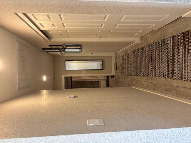 Building Photo - 2902 W Straford Dr