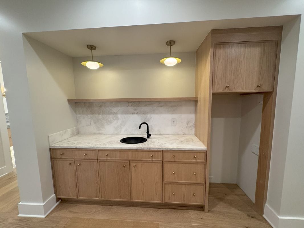 Building Photo - 3312 Kenilworth Dr