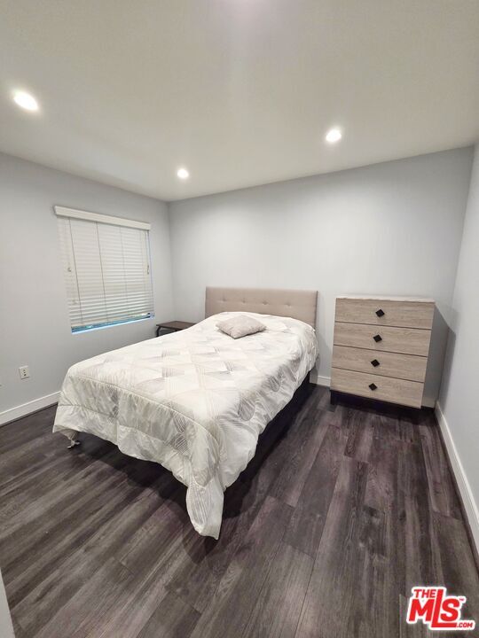 Building Photo - 2651 S Hobart Blvd