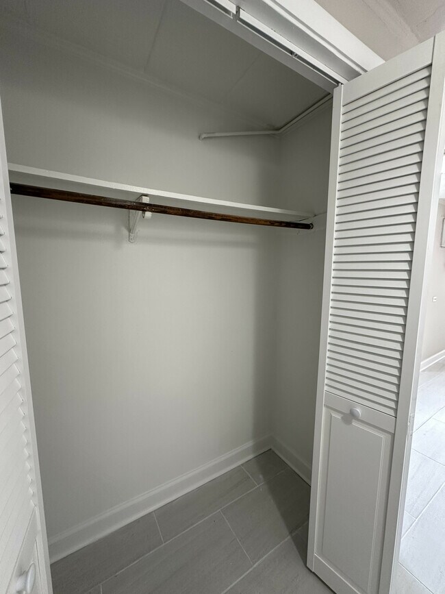 Building Photo - 3820 25th Ave