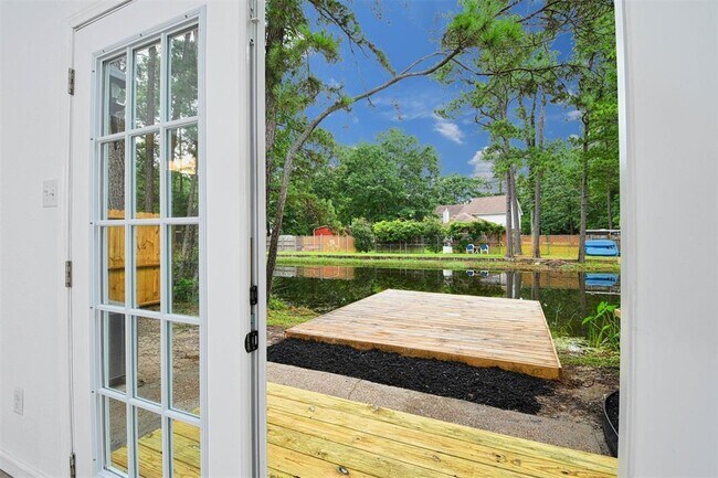 Building Photo - 86 Artesian Way