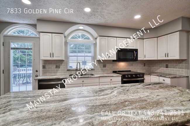 Building Photo - 7833 Golden Pine Cir