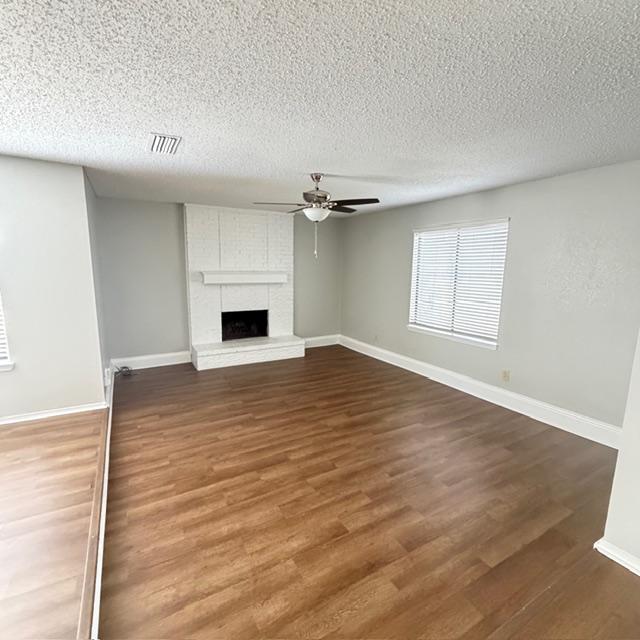 Building Photo - 1401 Panola Dr