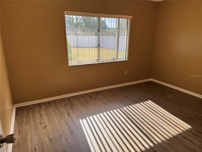 Building Photo - 3433 Laurel Dale Dr