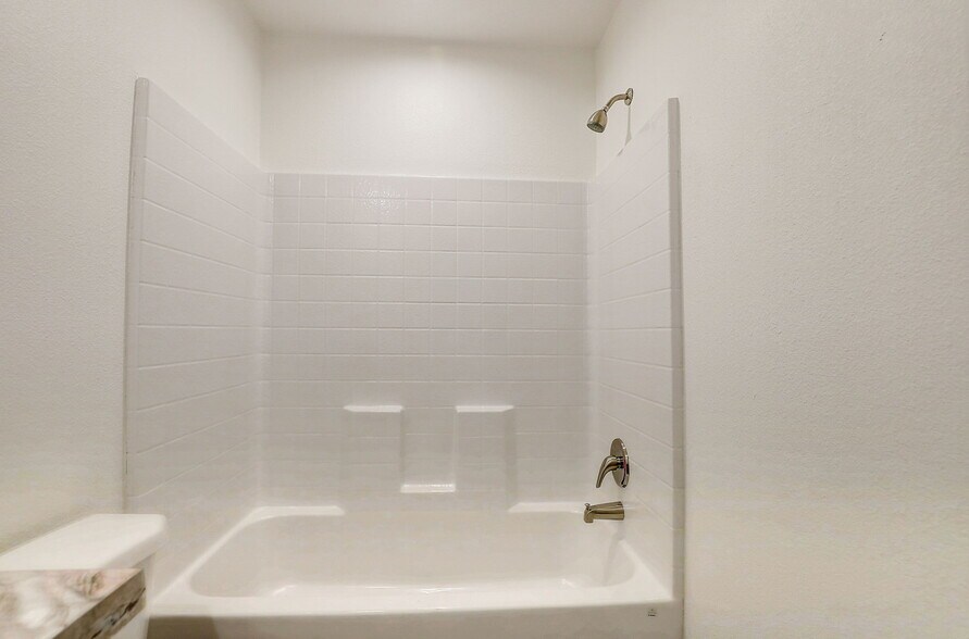 Building Photo - 2627 S Lamb Blvd