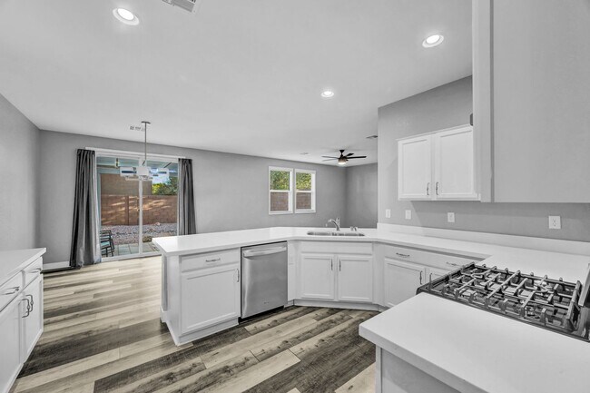 Building Photo - Charming 3-Bedroom Two-Story Home in Gated...