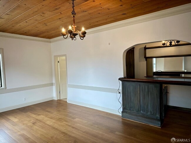 Building Photo - 1599 35th Ave