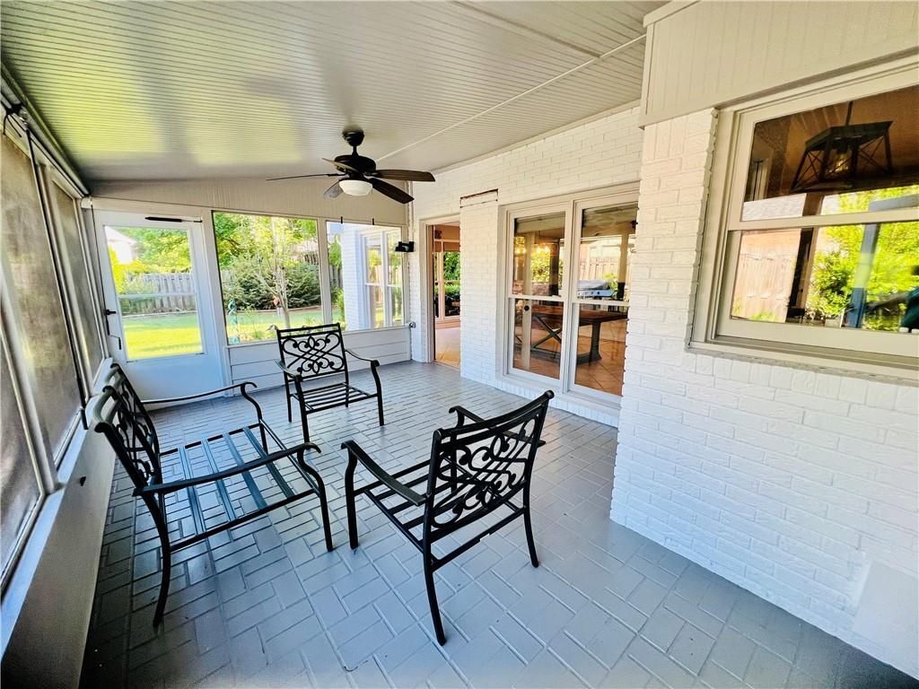 Building Photo - 205 Kinderhill Ct
