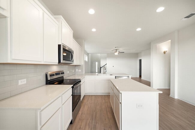 Building Photo - 17217 Adoro Dr