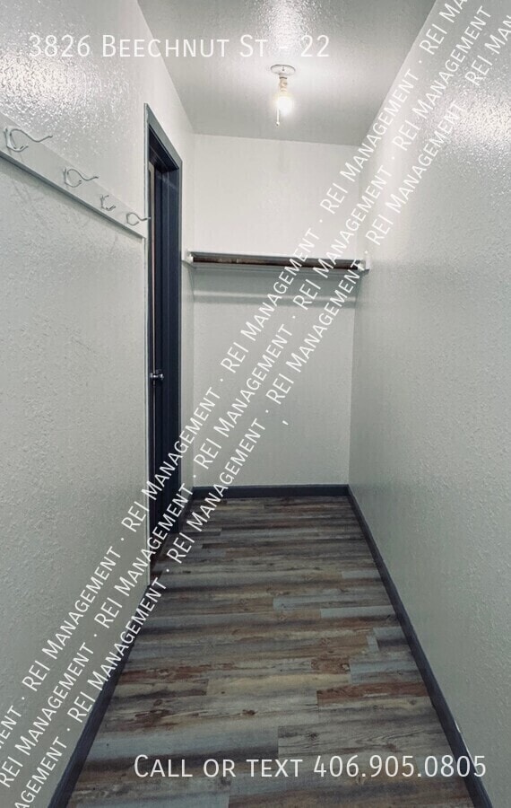 Building Photo - 3826 Beechnut St