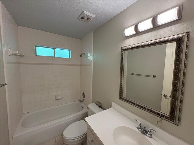 Building Photo - 12211 Longfellow Dr