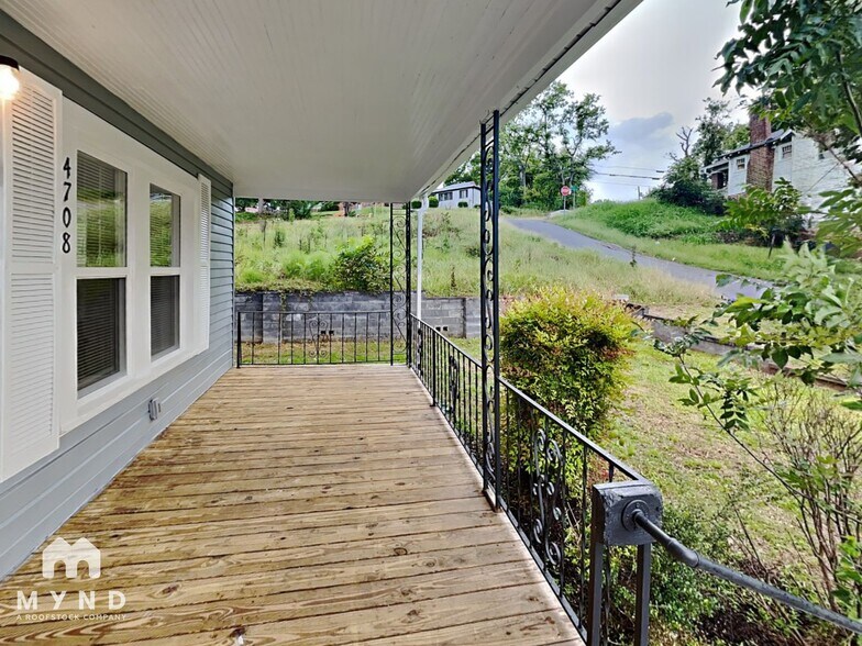 Building Photo - 4708 Court S