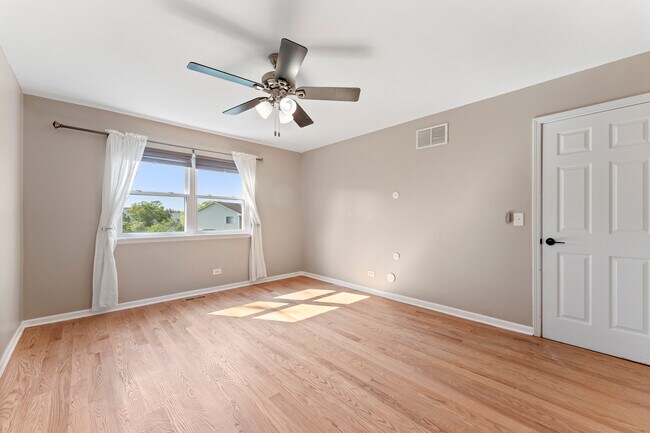 Building Photo - 503 Nebraska Cir
