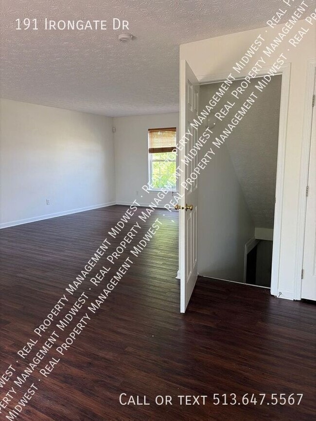 Building Photo - 191 Irongate Dr
