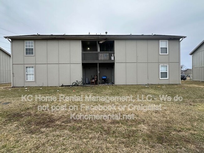 Building Photo - 838 Saddlewood St