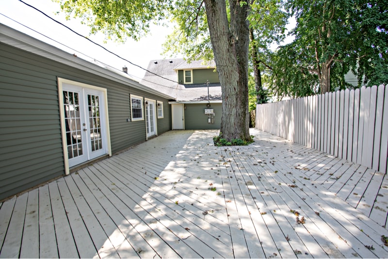 Building Photo - 114 W Main St