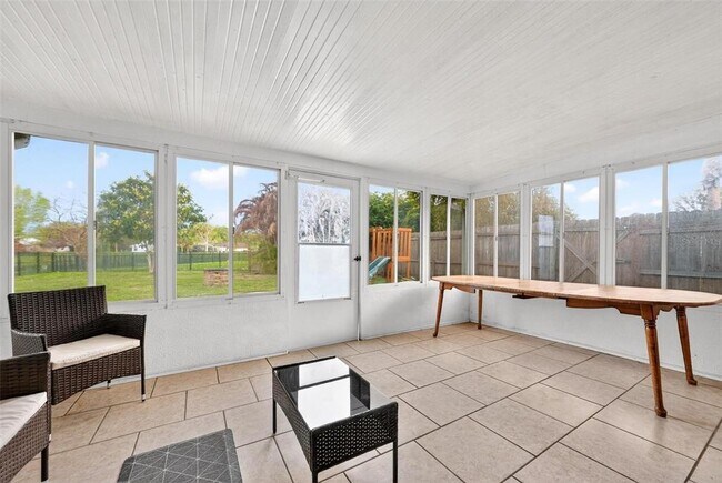Building Photo - 5107 Deer Creek Dr