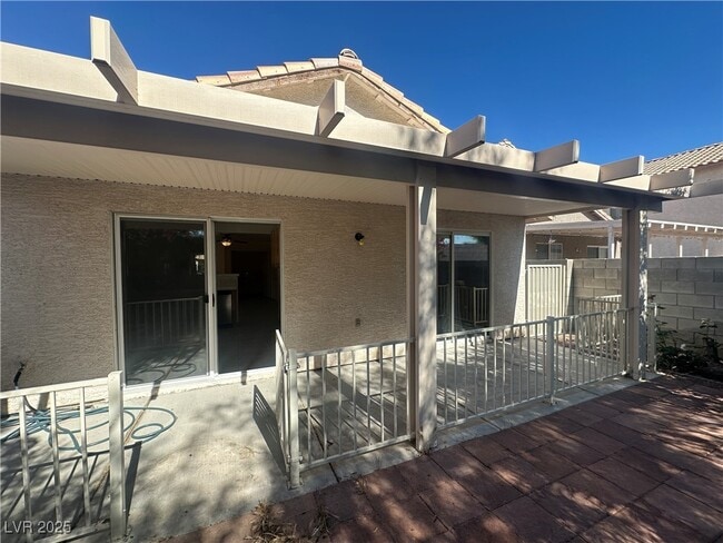 Building Photo - 9959 Perceval St
