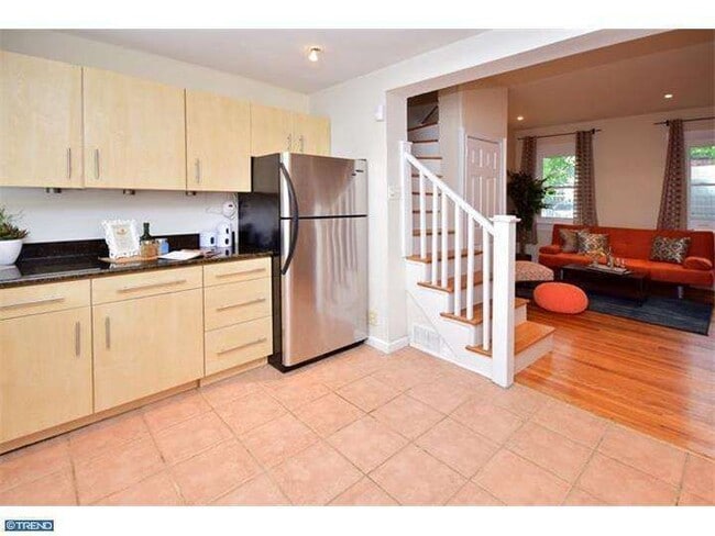 Building Photo - 1634 Waverly St