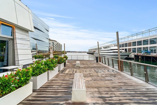 Building Photo - 150 Seaport Blvd
