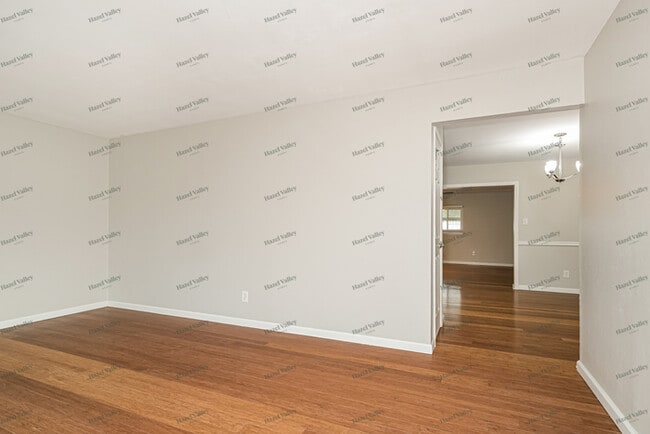 Building Photo - 5414 Butler Hill Estates Dr