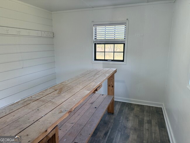 Building Photo - 731 Moon Bridge Rd