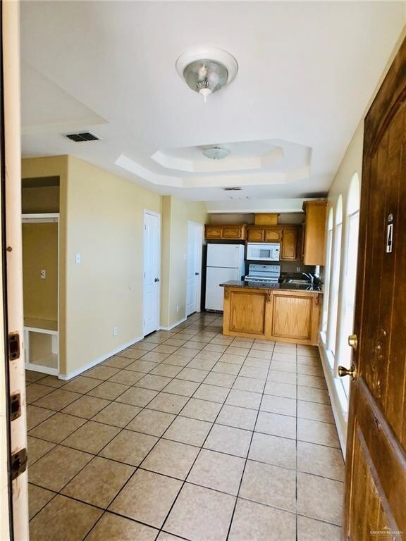 Building Photo - 1922 Upland Dr