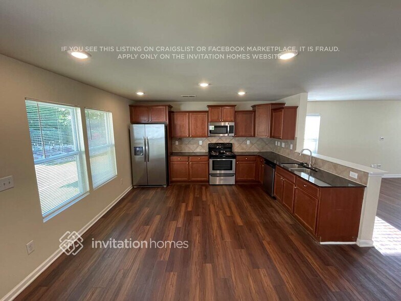 Building Photo - 4198 Clifftonville Ave SW