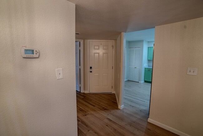 Building Photo - Beautiful 2-bedroom condo is now available...