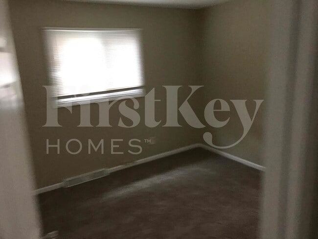 Building Photo - 955 Lorraine Ave